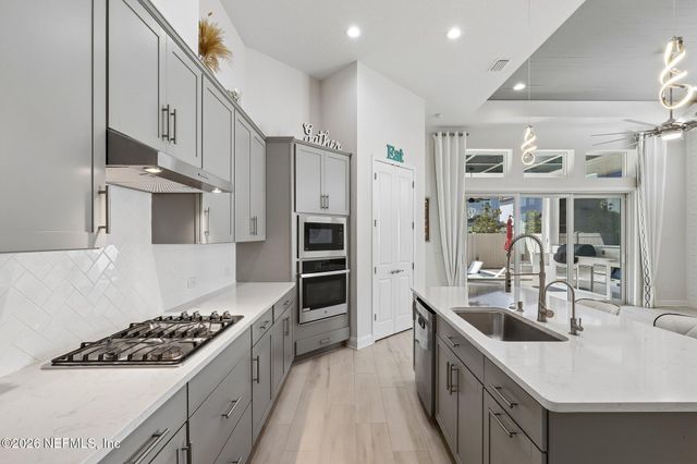 10707 AVENTURA Drive, Jacksonville, FL 32256