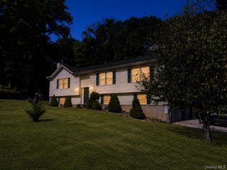 71 O'Halloran Circle, Pleasant Valley, NY 12569