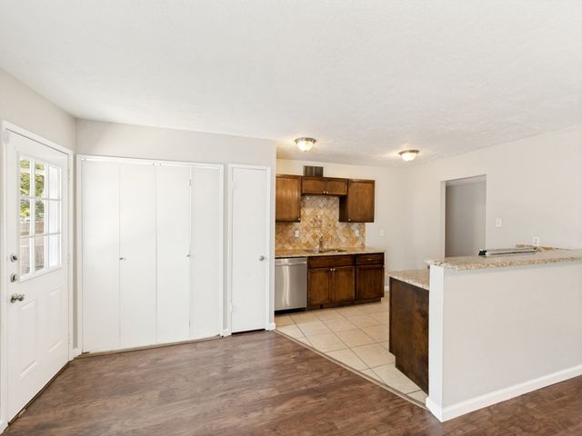 5225 Knox Drive, The Colony, TX 75056