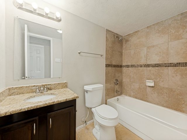 5225 Knox Drive, The Colony, TX 75056