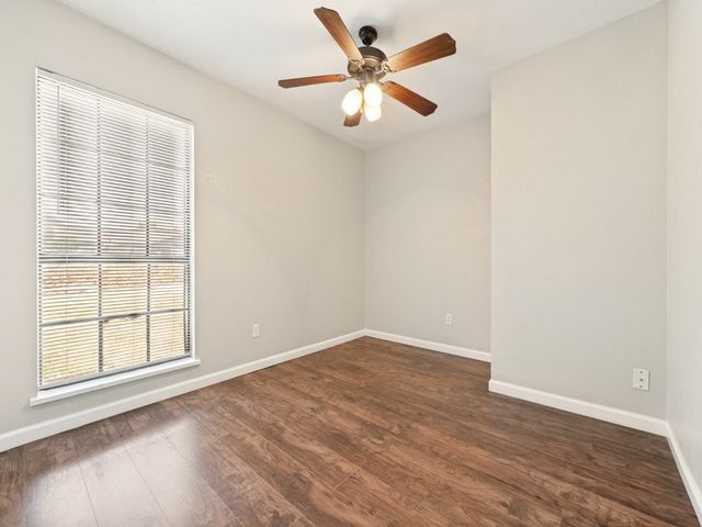 5225 Knox Drive, The Colony, TX 75056