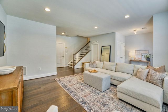 44714 ELLSWORTH TER, Ashburn, VA 20147