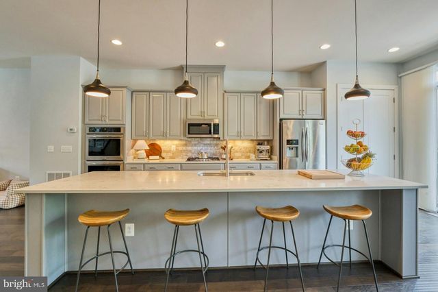 44714 ELLSWORTH TER, Ashburn, VA 20147