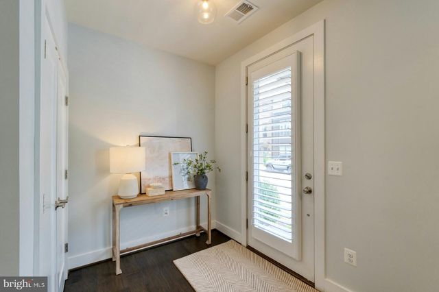 44714 ELLSWORTH TER, Ashburn, VA 20147