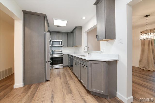 1608 Lake Knoll Drive 1A, Lake St Louis, MO 63367