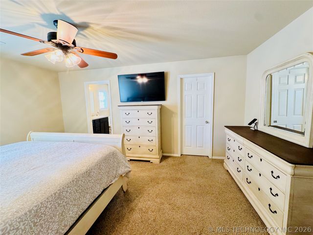 1310 Panther Lane, Sapulpa, OK 74066