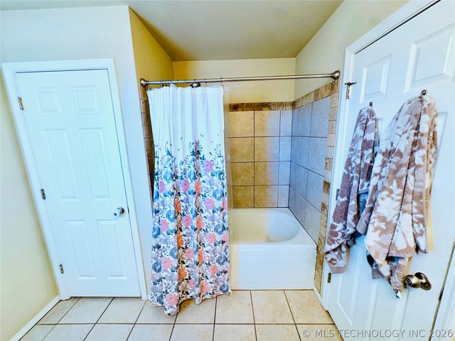 1310 Panther Lane, Sapulpa, OK 74066