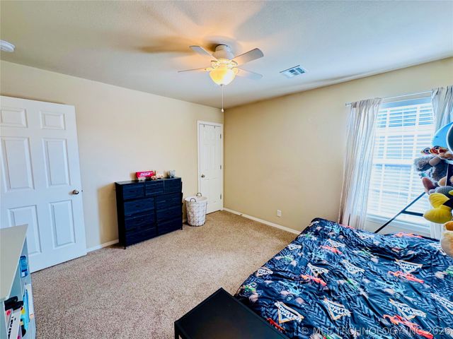 1310 Panther Lane, Sapulpa, OK 74066