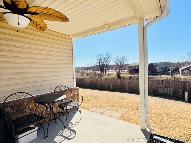 1310 Panther Lane, Sapulpa, OK 74066