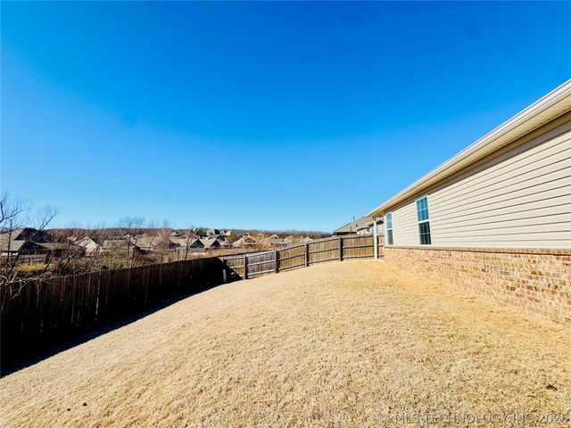 1310 Panther Lane, Sapulpa, OK 74066