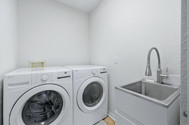 1468 TURNBERRY DRIVE, Venice, FL 34292