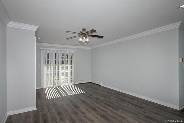 226 Lakeland Avenue G-1, Sayville, NY 11782