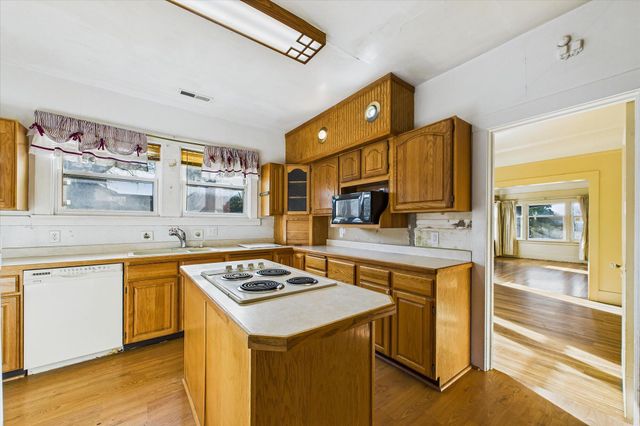 2539 D Street, Eureka, CA 95501