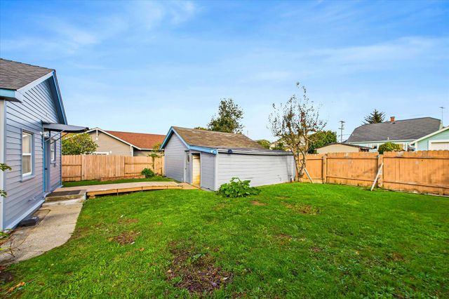 2539 D Street, Eureka, CA 95501