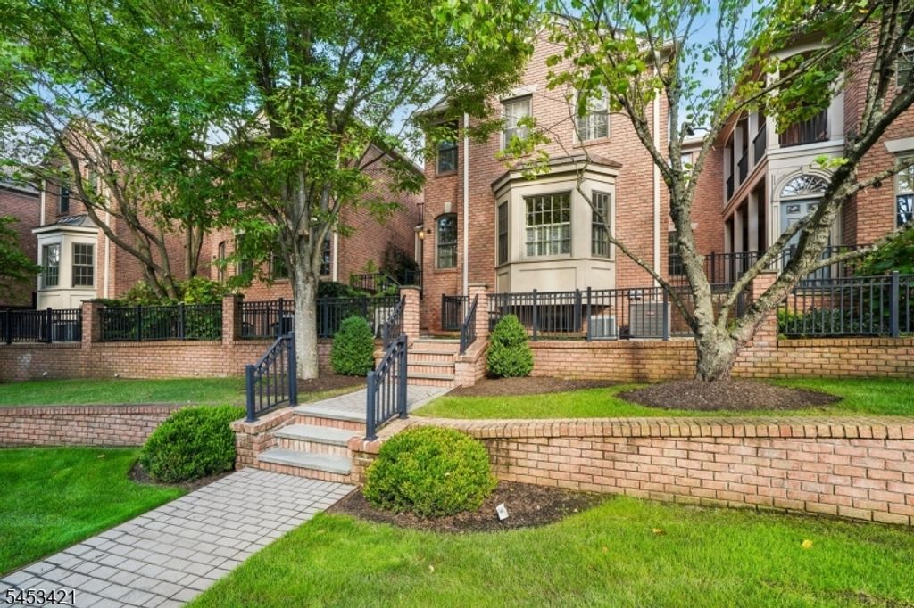 25 Norwood Avenue Unit 2 2, Summit City, NJ 07901 — exterior