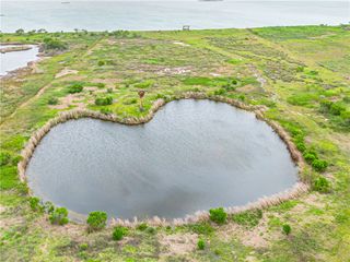 522 E Sagebrush Dr, Rockport, TX 78382