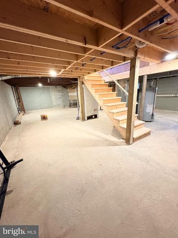 702 SMITH LN, Mount Holly, NJ 08060