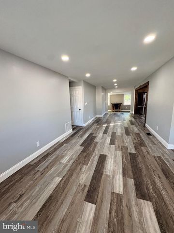 702 SMITH LN, Mount Holly, NJ 08060