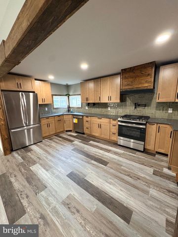 702 SMITH LN, Mount Holly, NJ 08060