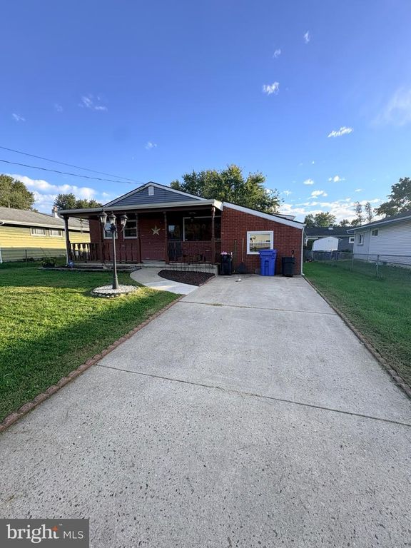 702 SMITH LN, Mount Holly, NJ 08060