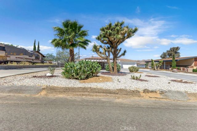 7120 La Habra, Yucca Valley, CA 92284