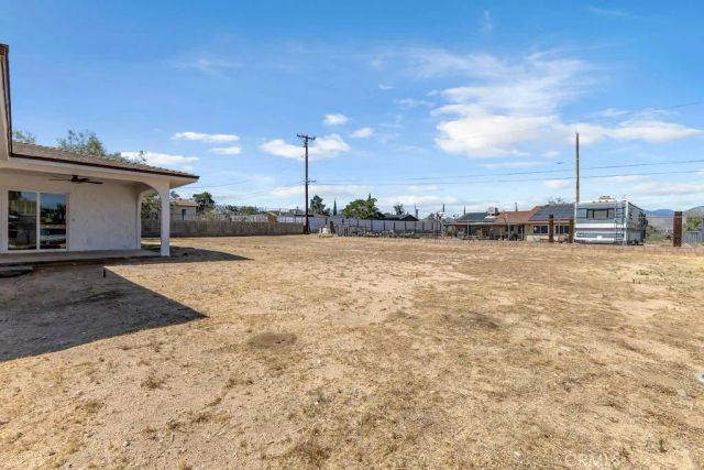 7120 La Habra, Yucca Valley, CA 92284