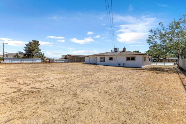 7120 La Habra, Yucca Valley, CA 92284