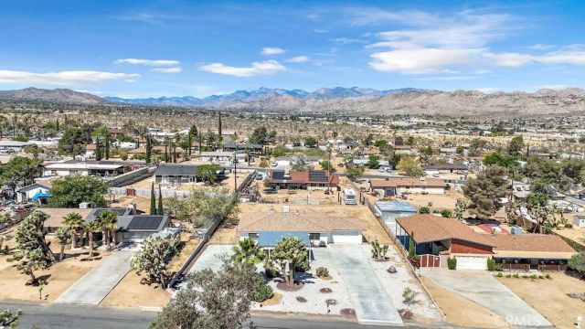 7120 La Habra, Yucca Valley, CA 92284