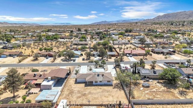 7120 La Habra, Yucca Valley, CA 92284