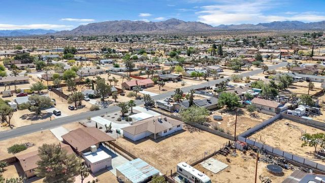 7120 La Habra, Yucca Valley, CA 92284