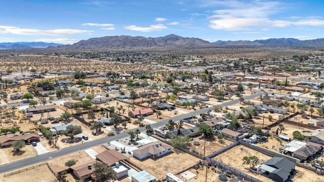 7120 La Habra, Yucca Valley, CA 92284