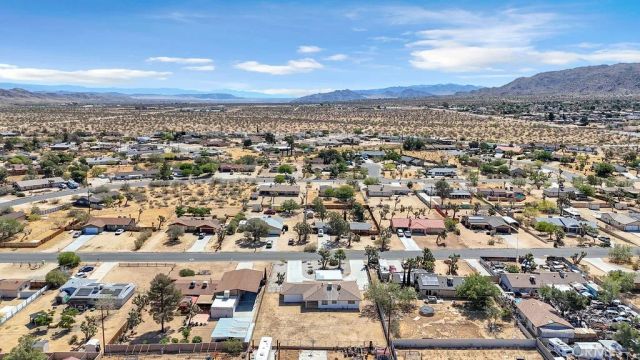 7120 La Habra, Yucca Valley, CA 92284