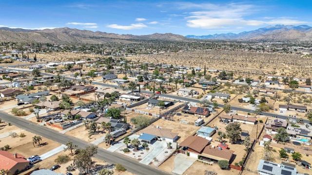 7120 La Habra, Yucca Valley, CA 92284