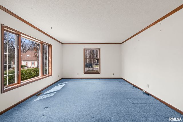 3424 BLUFF Road, Springfield, IL 62711