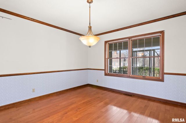 3424 BLUFF Road, Springfield, IL 62711