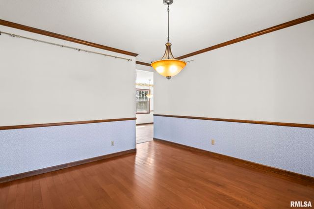 3424 BLUFF Road, Springfield, IL 62711