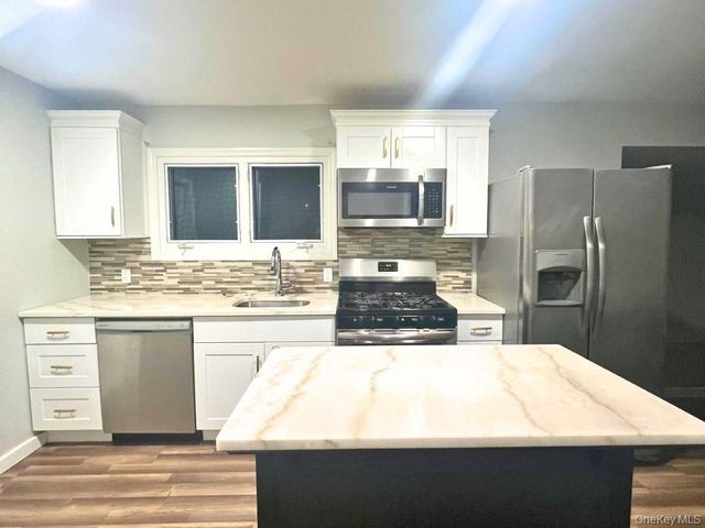 240 S Strong Avenue, Lindenhurst, NY 11757