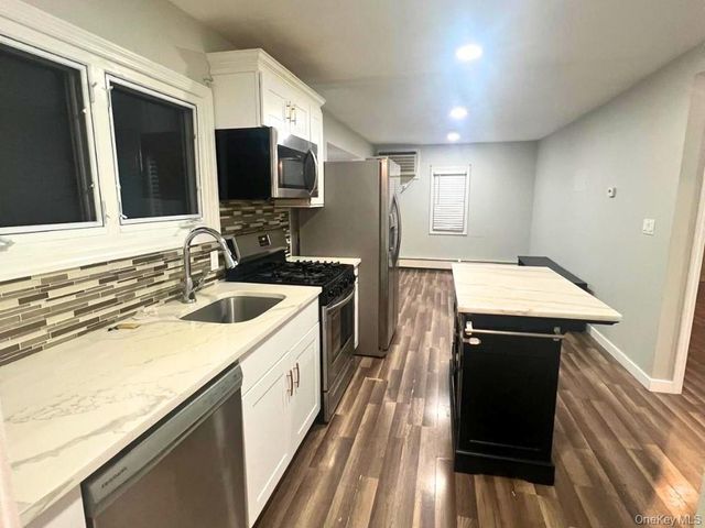 240 S Strong Avenue, Lindenhurst, NY 11757