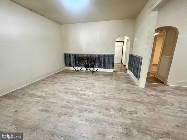 1528 E GRAND AVE, Tower City, PA 17980