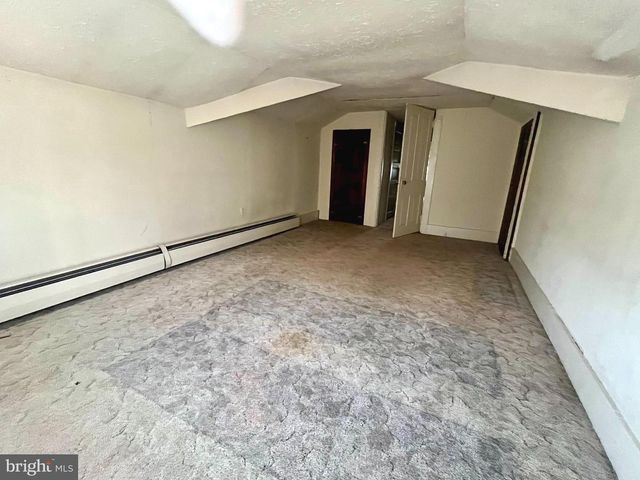 1528 E GRAND AVE, Tower City, PA 17980