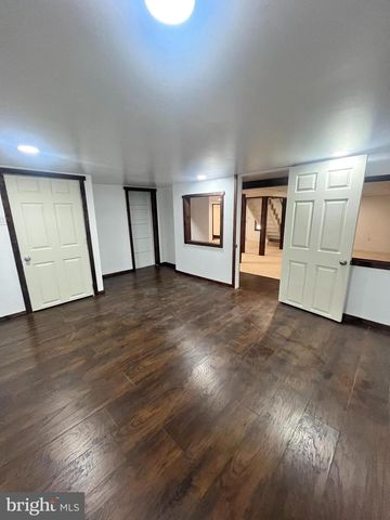 1528 E GRAND AVE, Tower City, PA 17980