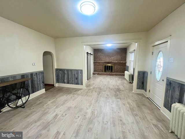 1528 E GRAND AVE, Tower City, PA 17980