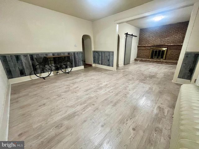 1528 E GRAND AVE, Tower City, PA 17980