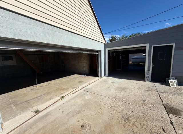 9096 S 260 E, Sandy, UT 84070