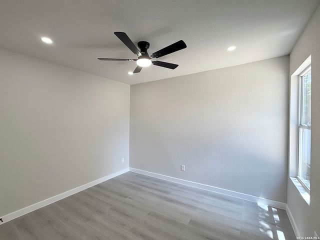 1719 W Houston, San Antonio, TX 78207