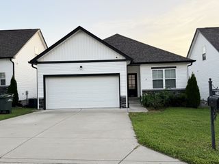 603 Faye Aly, Springfield, TN 37172