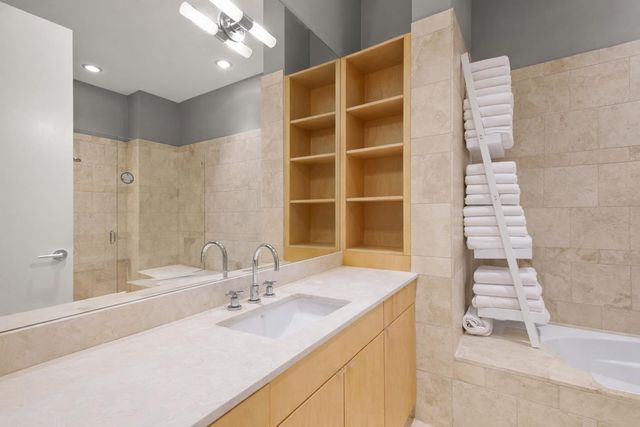 555 E 5th ST 2901, Austin, TX 78701