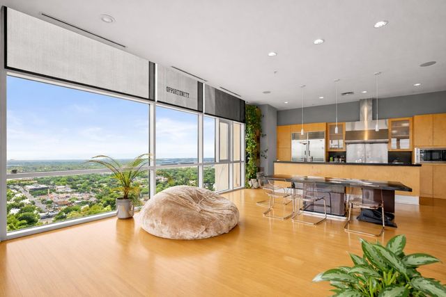 555 E 5th ST 2901, Austin, TX 78701