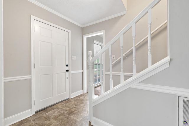 1418 Craddock Way, Macon, GA 31210