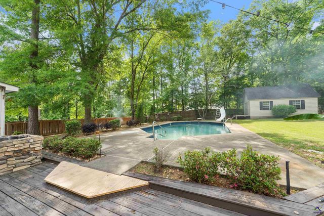 1418 Craddock Way, Macon, GA 31210